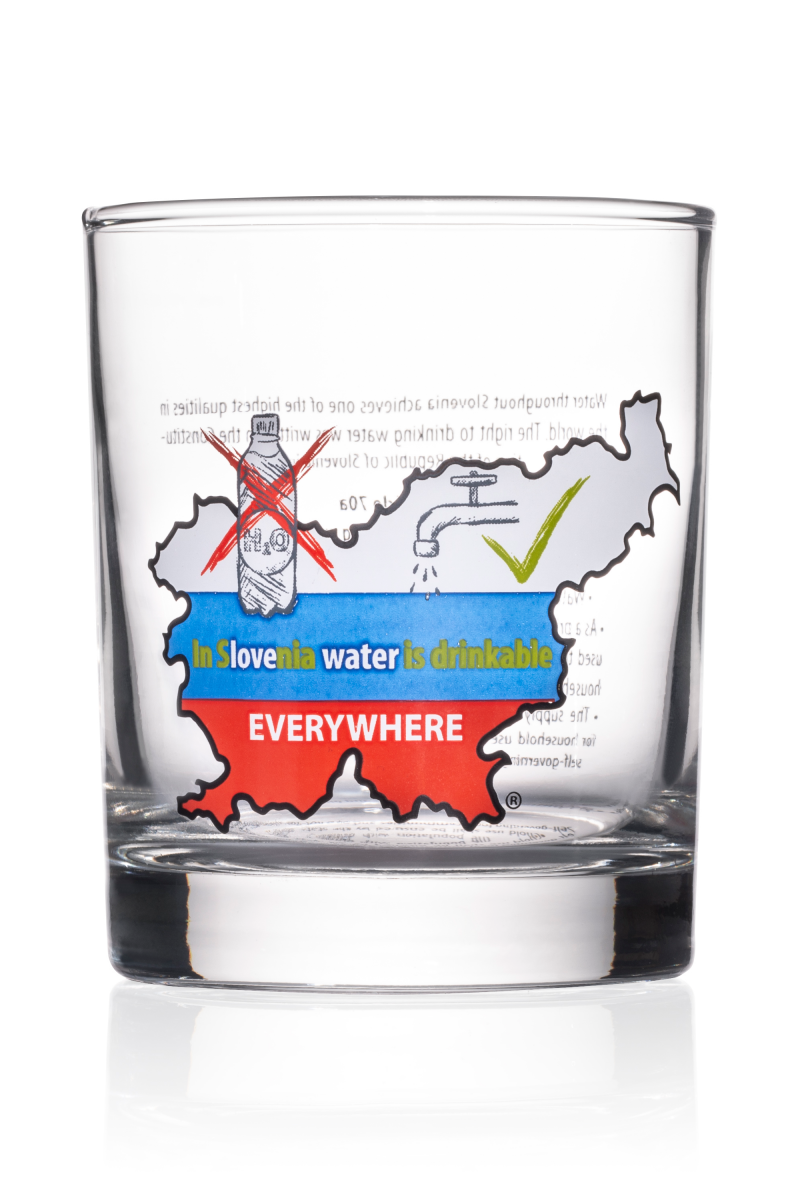 Kozarec - In Slovenia water is drinkable EVERYWHERE (6 kosov) Kozarec - In Slovenia water is drinkable EVERYWHERE (6 kosov)